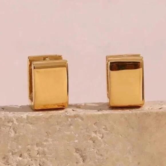 NEW 18K GOLD SQUARE EARRINGS, WONDERFUL EARRINGS, WOW EARRINGS. - Picture 5 of 7